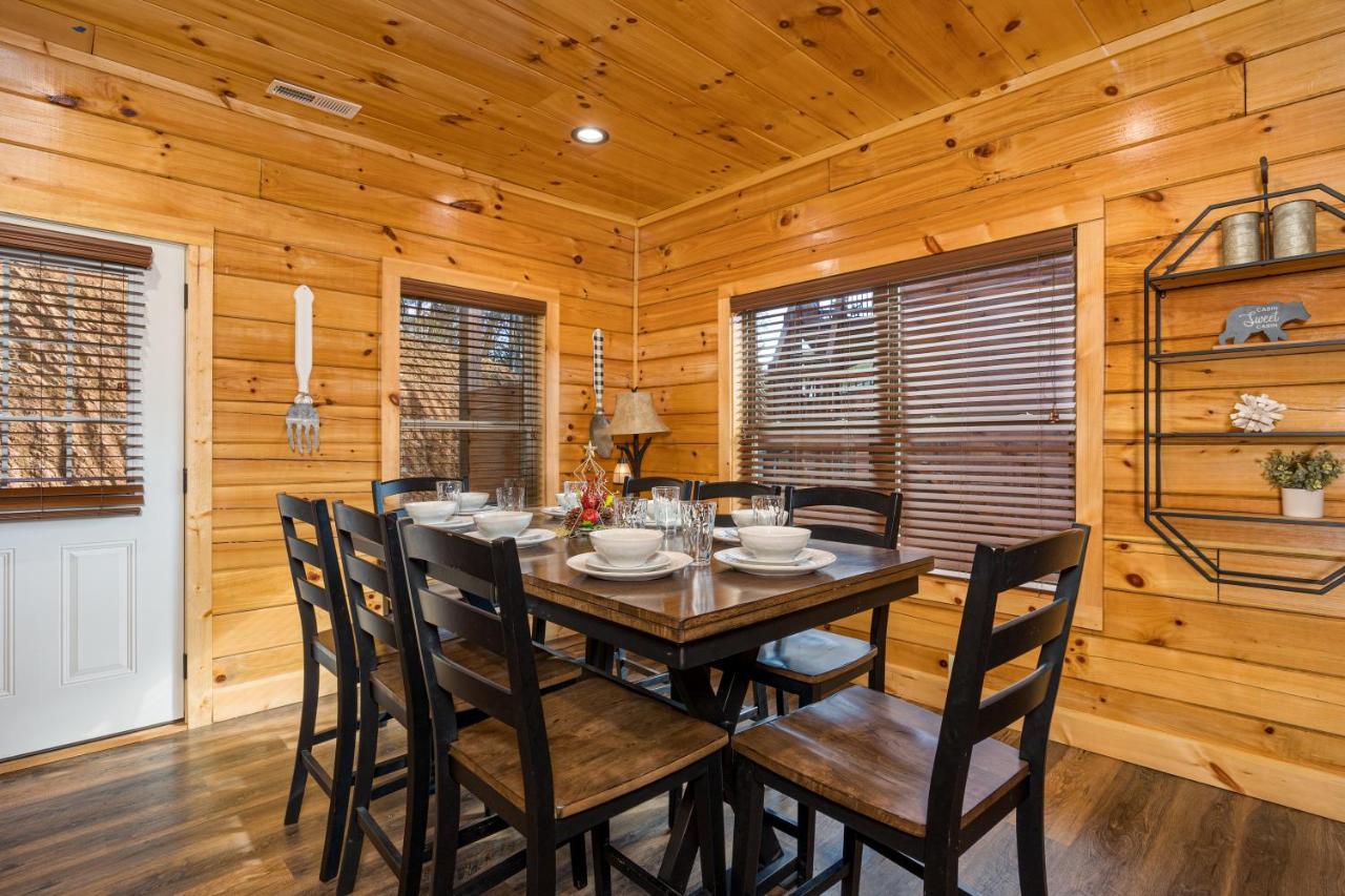 5Bd5B Escape Cabin With 2 Hottubs, Thtr &Game Rm,1Mi To The Parkway! 4Mi To Dollywood - Spring Deal 鸽子谷 外观 照片