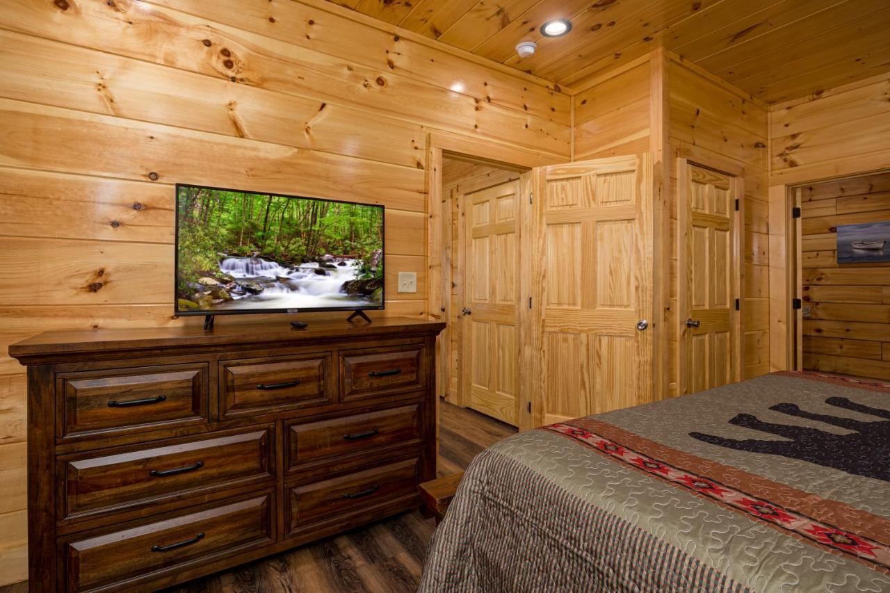 5Bd5B Escape Cabin With 2 Hottubs, Thtr &Game Rm,1Mi To The Parkway! 4Mi To Dollywood - Spring Deal 鸽子谷 外观 照片