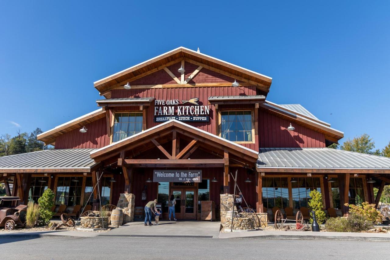 5Bd5B Escape Cabin With 2 Hottubs, Thtr &Game Rm,1Mi To The Parkway! 4Mi To Dollywood - Spring Deal 鸽子谷 外观 照片