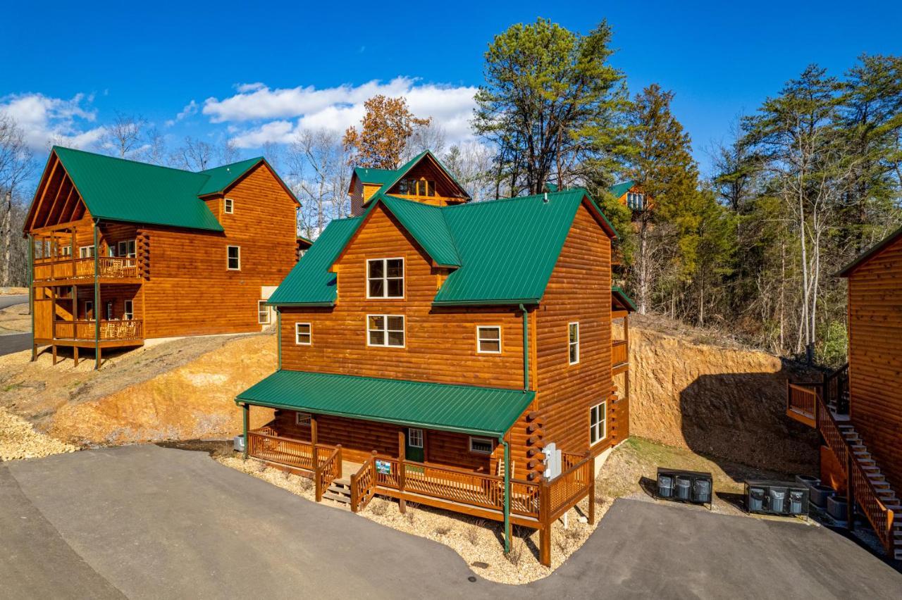 5Bd5B Escape Cabin With 2 Hottubs, Thtr &Game Rm,1Mi To The Parkway! 4Mi To Dollywood - Spring Deal 鸽子谷 外观 照片