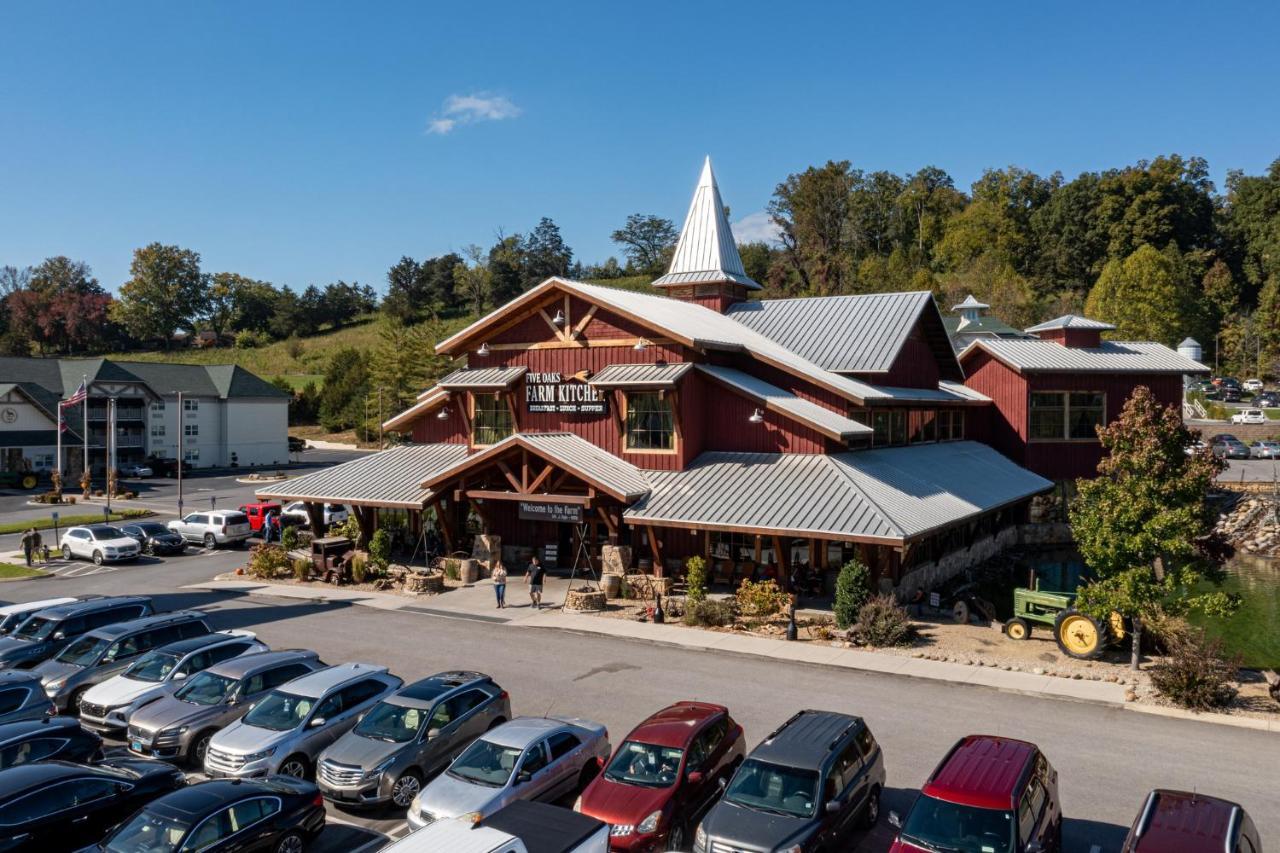 5Bd5B Escape Cabin With 2 Hottubs, Thtr &Game Rm,1Mi To The Parkway! 4Mi To Dollywood - Spring Deal 鸽子谷 外观 照片