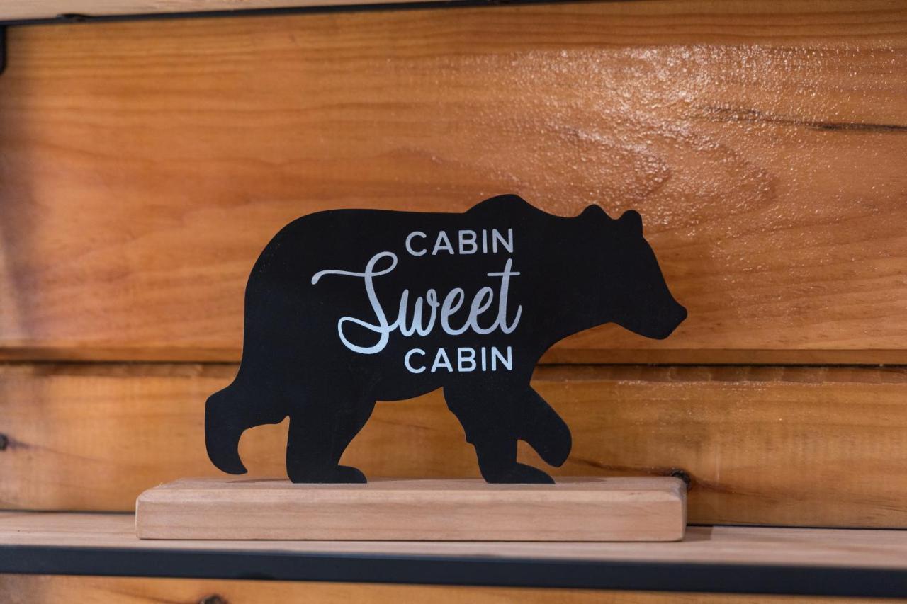 5Bd5B Escape Cabin With 2 Hottubs, Thtr &Game Rm,1Mi To The Parkway! 4Mi To Dollywood - Spring Deal 鸽子谷 外观 照片